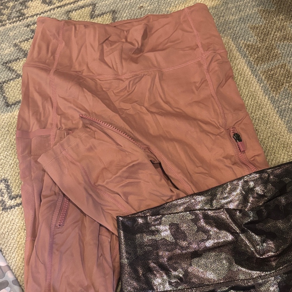 Fabletics legging bundle size medium - image 6